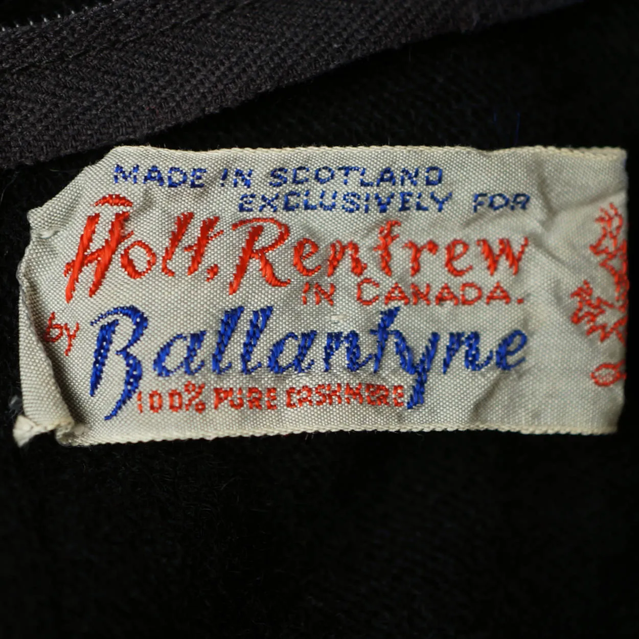 Vintage 1960s Scottish Cashmere Sweater Pantsuit by Ballantyne Scotland Size S M