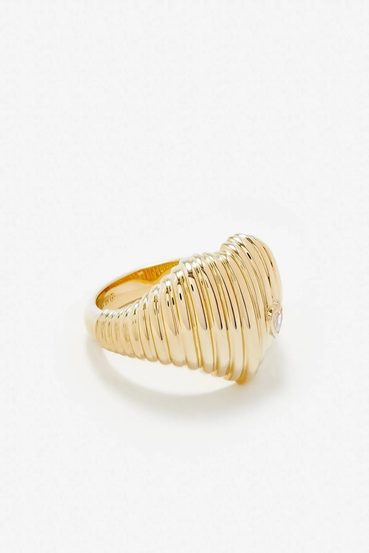 Yvonne Léon Chevalière Berlingot Heart Diamond Ring - Yellow Gold